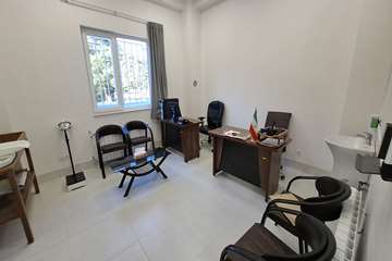 1 (3)